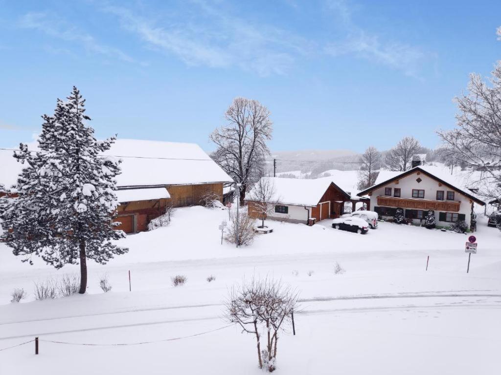 Ferienwohnung Allgaeuglueck Im Ferienpark Oberallgaeu Mit Hallenbad, Sauna, Wlan Мисен-Вилхамс Екстериор снимка
