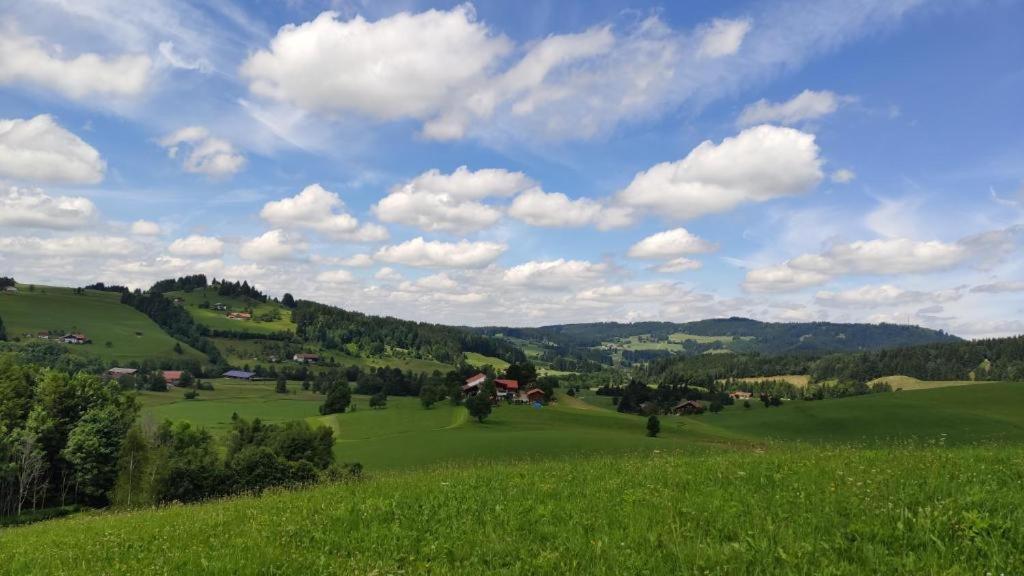 Ferienwohnung Allgaeuglueck Im Ferienpark Oberallgaeu Mit Hallenbad, Sauna, Wlan Мисен-Вилхамс Екстериор снимка